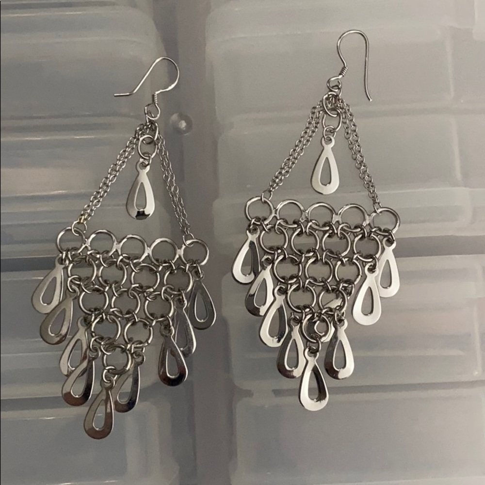 Chandelier earrings